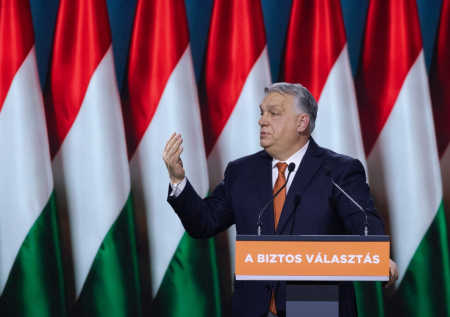 Экс-глава личной охраны Орбана попал в базу «Миротворца»