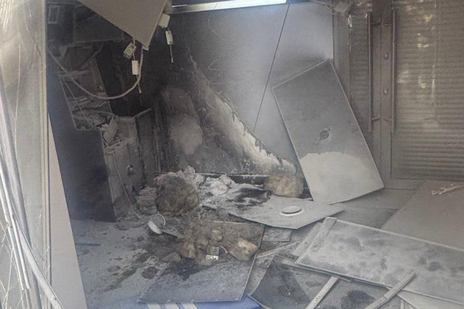 Взрыв в отделении банка в Путилково Московской области