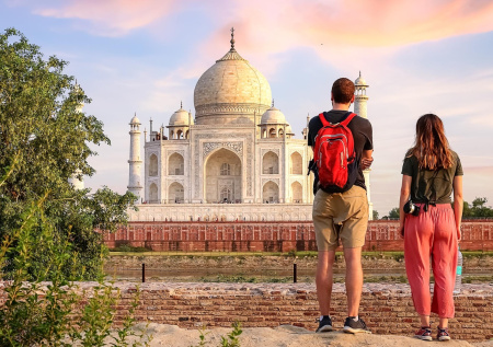 Пара из Петербурга рискует начать бомжевать в Индии