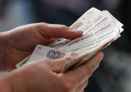 Россиянки высказали недовольство уровнем зарплаты