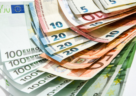 В Германии планируют увеличить выплаты мигрантам при одном условии