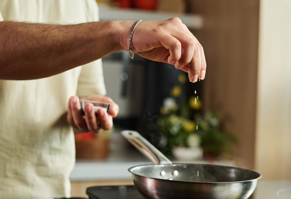 Простой рецепт для романтического ужина: куриная грудка в сливках