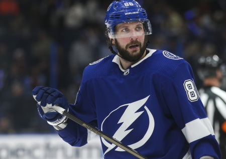 «Поэзия на льду»: Кучеров установил впечатляющий рекорд в НХЛ