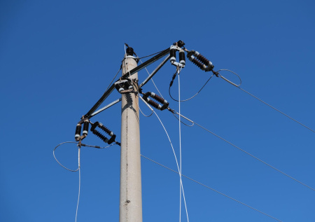 Высоковольтный провод упал на двух детей в Москве