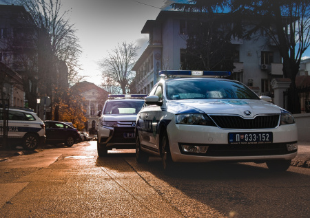 Русский серб обнес галерею и винный погреб на 4 млн рублей