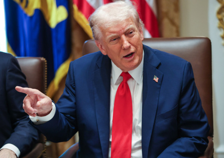 Трамп обвинил Иран в атаке на школу для девочек