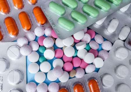 Названы лекарства, способные помешать управлению автомобилем