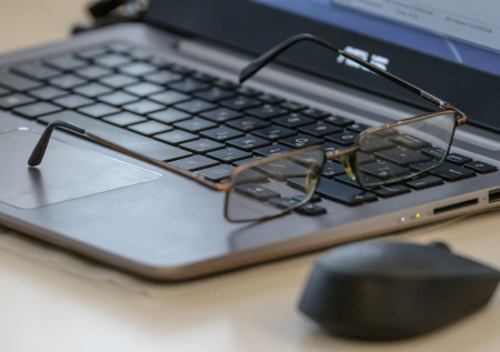 Юрист ответил, оспорит ли блогерша дело за рекламу на YouTube