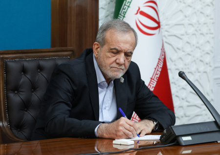 «Ни пяди земли»: Пезешкиан бросил вызов врагам Ирана