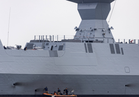 Израильский корабль выпустил ракеты по лагерю палестинских беженцев