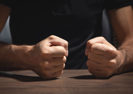 Пьяные подростки превратили ночное заведение в «бойцовский клуб»