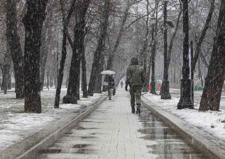 Весенние ливни и тепло до +6? Погода в Москве в конце недели: чего ждать