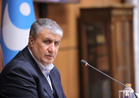 Иран пообещал не сворачивать с ядерного пути