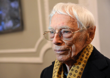 Легендарные советские композиторы вместе сыграли «Песню про зайцев»