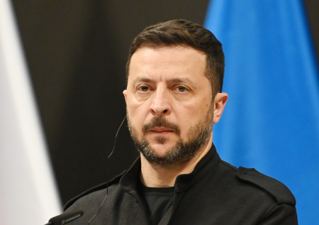 «Бывший шоумен»: экс-депутат Рады о «помощи» Зеленского 11 странам