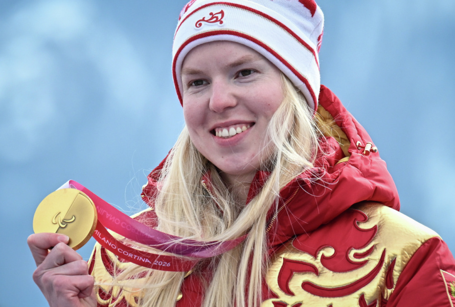 Варвара Ворончихина, завоевавшая золотую медаль в супергиганте среди женщин на соревнованиях по горнолыжному спорту XIV зимних Паралимпийских игр в Италии