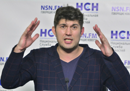 Жена Алибасова-младшего объяснила, почему не общается с его отцом