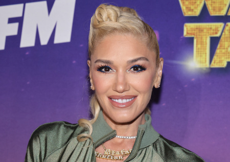 Известная певица рассказала о чудесной беременности в 44 года