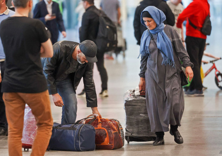 Мигрантов обяжут не бросать свои семьи на произвол