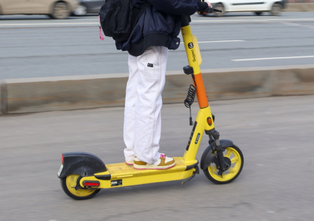 Автоэксперт ответил, можно ли запретить электросамокаты