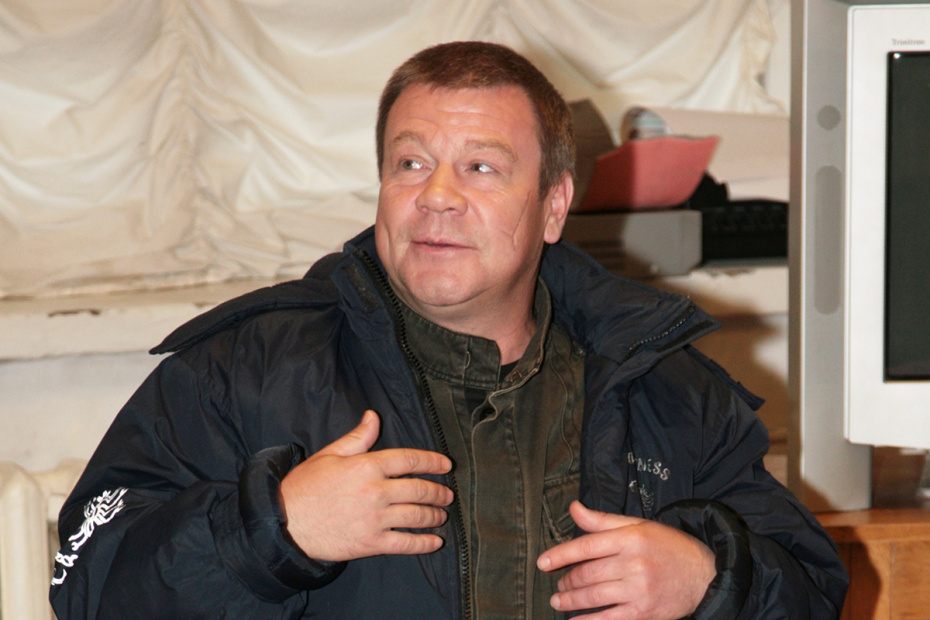 Сергей Селин на съемках сериала «Литейный», 2015 год