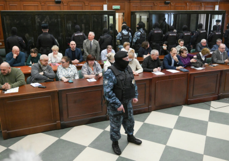 Мосгорсуд усилил охрану перед приговором по делу о теракте в «Крокусе»