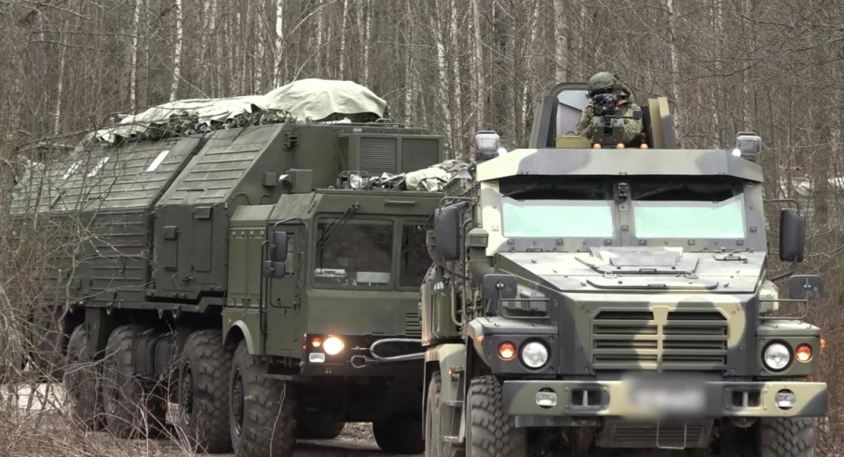 Подвижный грунтовый ракетный комплекс «Орешник»