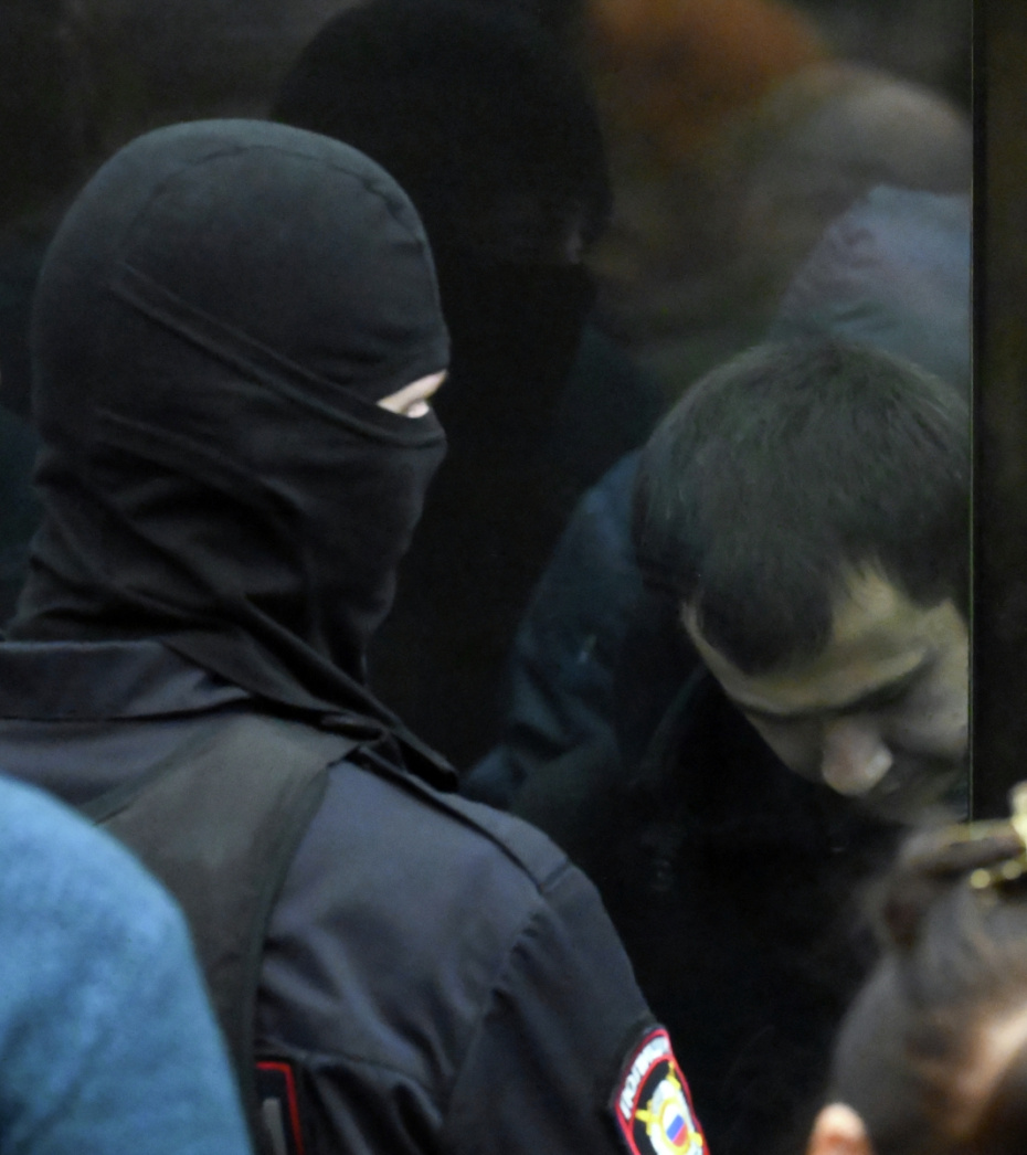 Второй Западный окружной военный суд приговорил к пожизненному лишению свободы четырех исполнителей теракта в концертном зале «Крокус Сити Холл» — Шамсидина Фаридуни, Далерджона Мирзоева, Мухаммадсобира Файзова и Саидакрами Рачабализоду