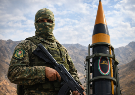 Иран расчехлил «ракету-монстра»: какое оружие есть у КСИР для войны с США