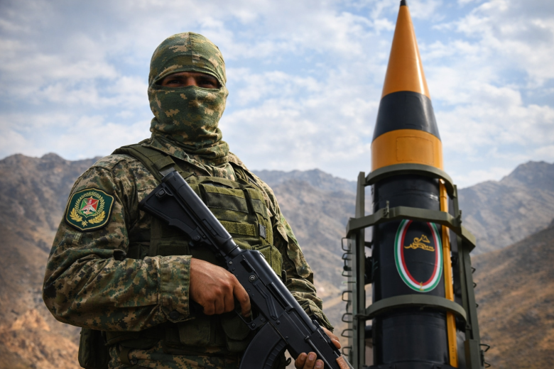 Ракета «Хорремшехр-4» в представлении ИИ