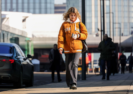 Москвичам рассказали, как долго в столице продержится тепло