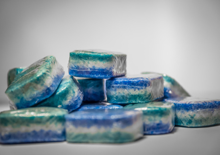 Таблетка для посудомойки не только для посуды: 5 неожиданных способов использовать ее в доме