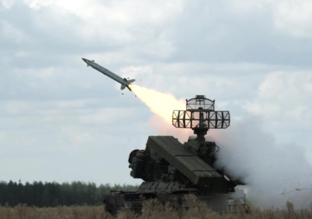 Минобороны сообщило о массовой атаке дронов на регионы