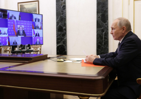 Новак, Савельев и Файзуллин отчитались перед Путиным