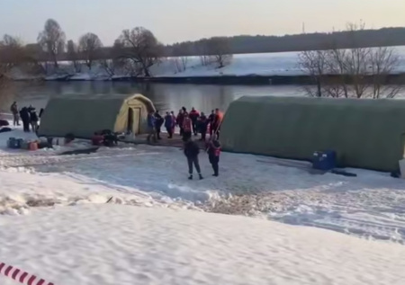 Психологи работают с семьями провалившихся под лед в Звенигороде детей