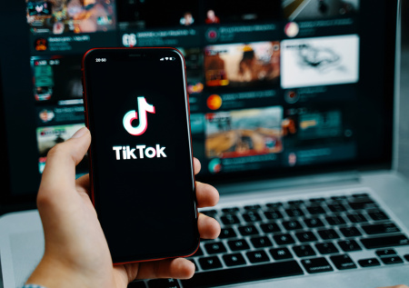 Психолог бьет тревогу из-за нового вирусного тренда в TikTok
