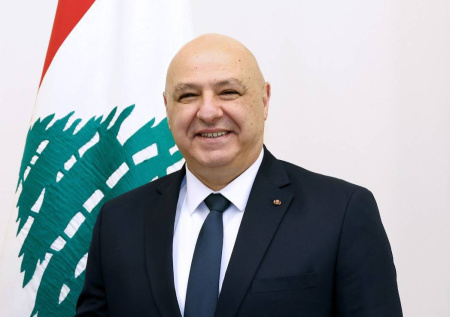 Лидер Ливана обратил внимание Гутерриша на катастрофический рост беженцев