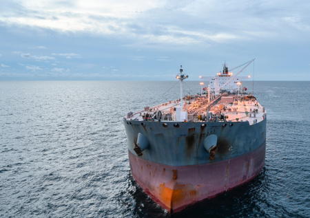 Российские моряки перестали выходить на связь у берегов Японии