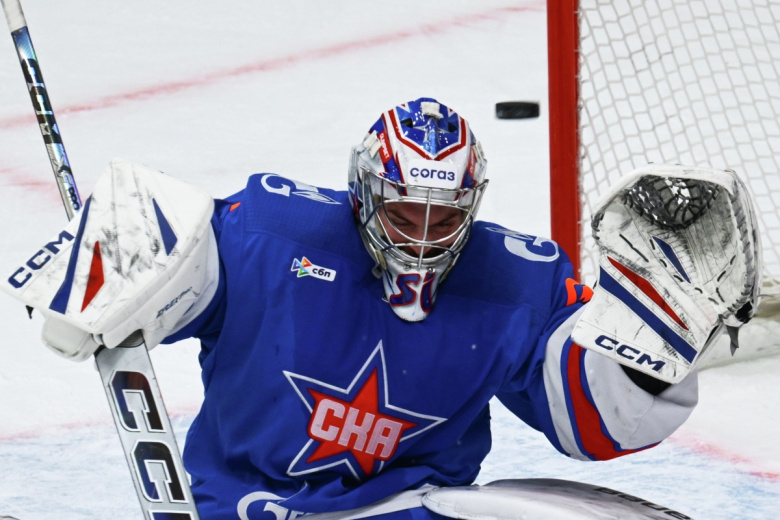 Вратарь Сергей Иванов (СКА)