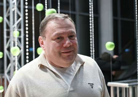 Венгрия и Словакия потребовали отменить санкции против двух россиян