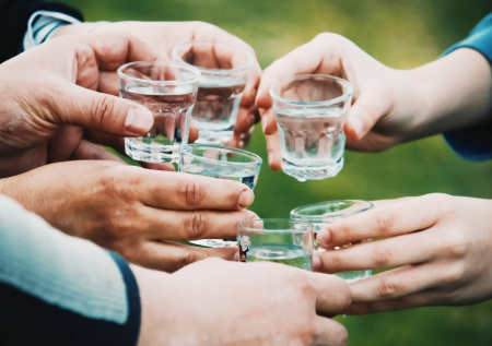 В Госдуме высказались об отношении молодежи к употреблению алкоголя