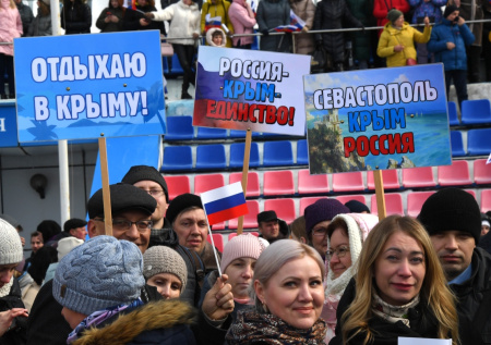 В Кремле высказали гордость за крымчан, выбравших Россию