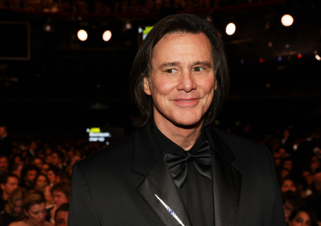 Известный хирург оценил внешность Джима Керри в свете обвинений в пластике