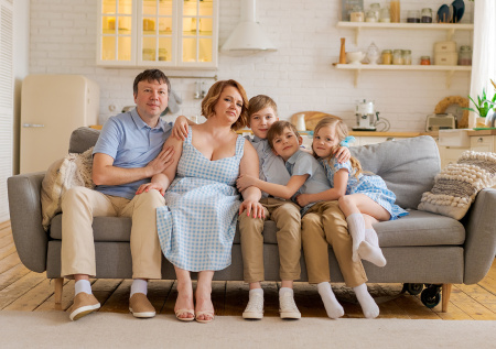 В 79 регионах России упростили получение льгот для многодетных семей