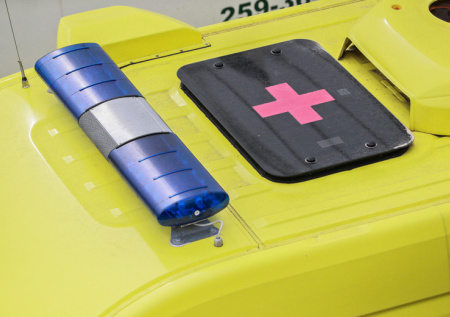 Мужчина пострадал при ударе FPV-дрона по машине под Белгородом