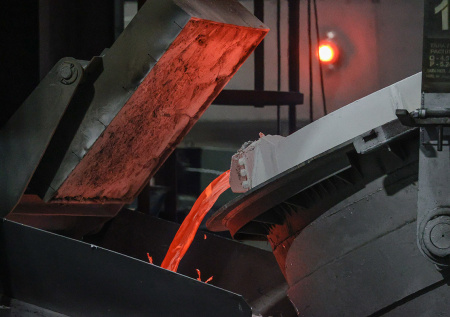 В ЕС не смогли продать крупный сталелитейный завод из-за его «обжорства»