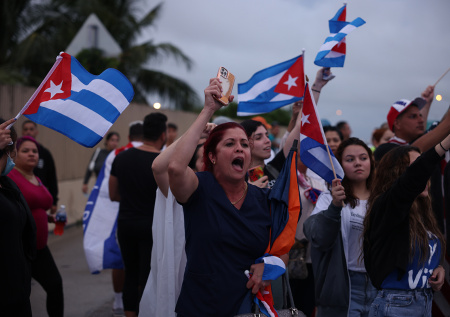 На Кубе вспыхнули массовые протесты из-за блэкаутов