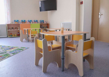 В России предложили компенсировать нехватку мест в детсадах молодым семьям