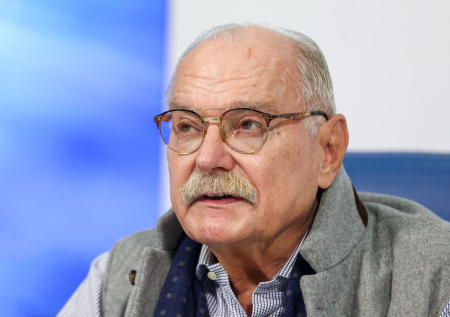 «На нашей крови»: Михалков рассказал, кто зарабатывает на смертях россиян