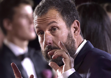 Адам Сэндлер снова оказался самым высокооплачиваемым актером